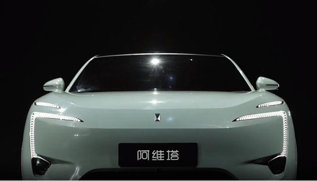 按照新车开发计划:阿维塔11的首辆白车身,已于今年10月在重庆工厂成功